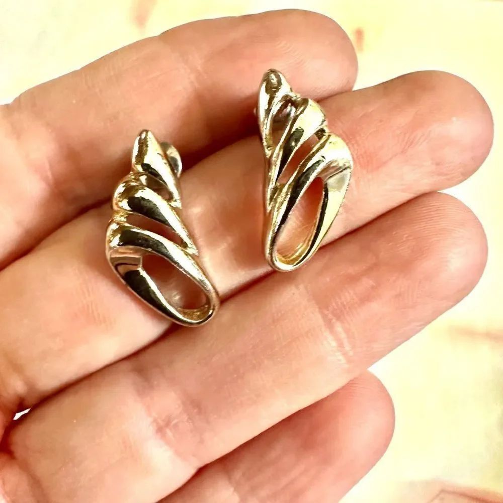 Silver tone post earrings